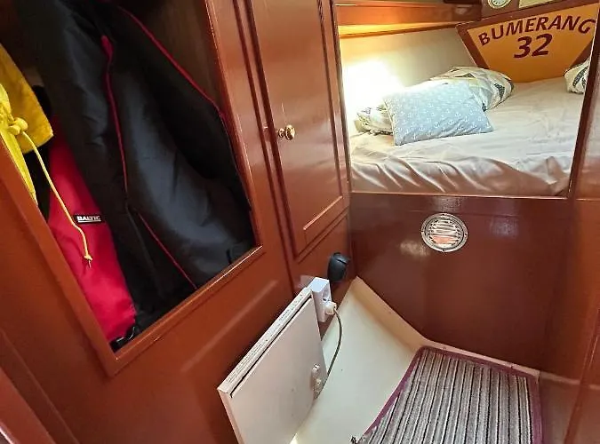 Na Jachcie Ada2 W Swinoujsciu Hotel en barco